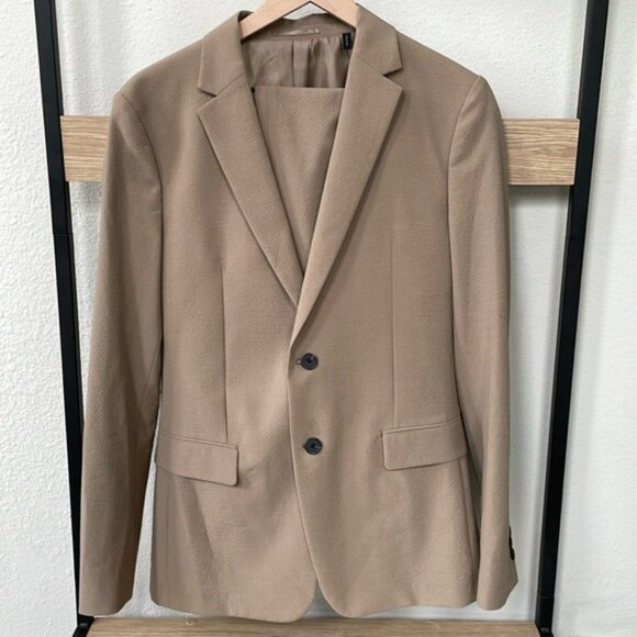 Theory Clinton Seersucker Wool Blend Suit - 38R, 29” - Picture 1 of 11